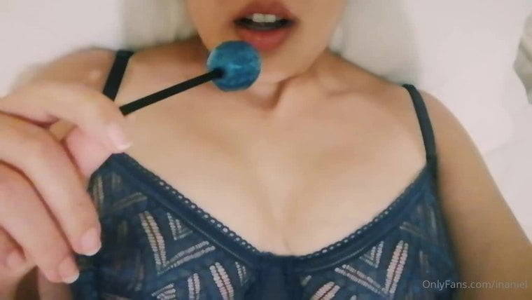 Can someone lick my boobs while Im busy with my lolipop